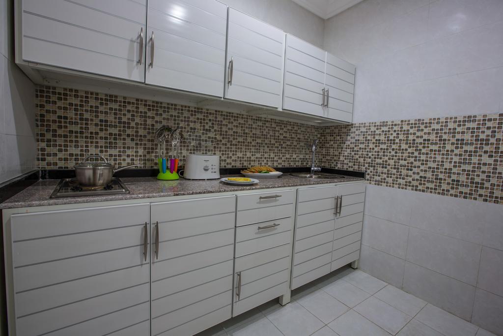 Апарт отель Sara Plaza (Adults Only) Кувейт Экстерьер фото