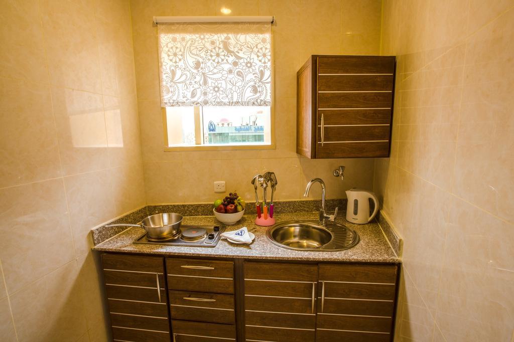 Апарт отель Sara Plaza (Adults Only) Кувейт Экстерьер фото